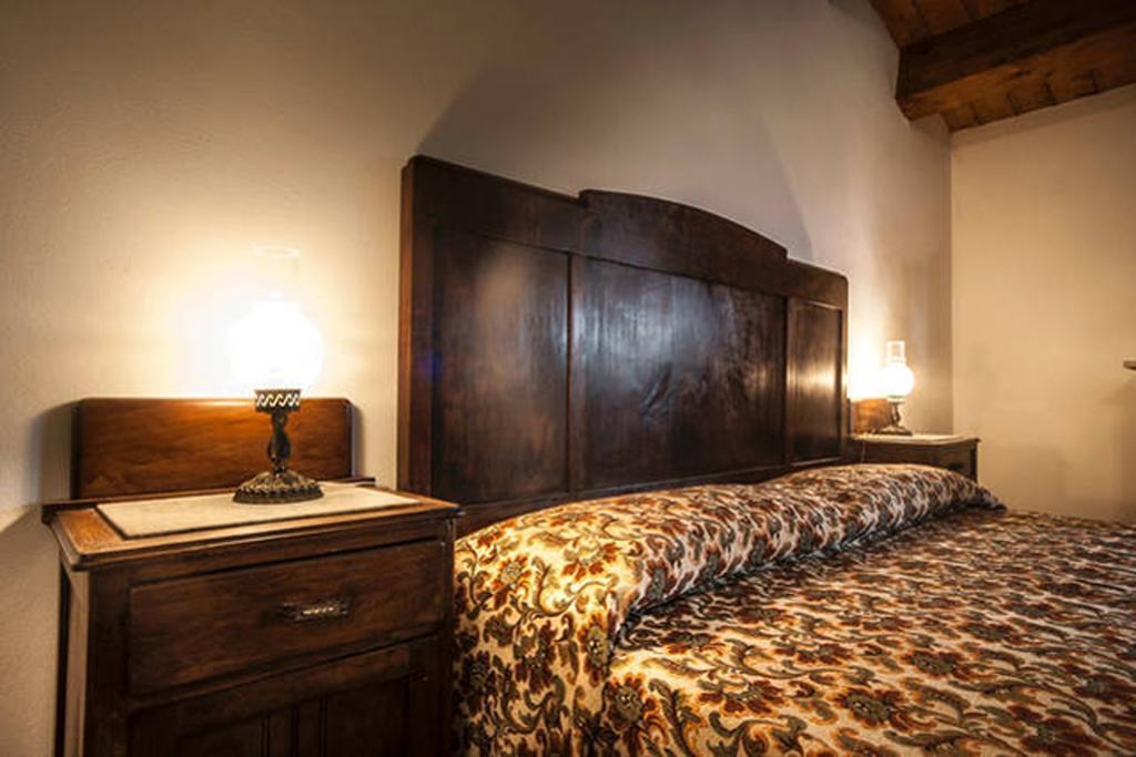 Agriturismo Miracco Atanasio Franco "Il Maniero" Santa Sofia d'Epiro Eksteriør billede