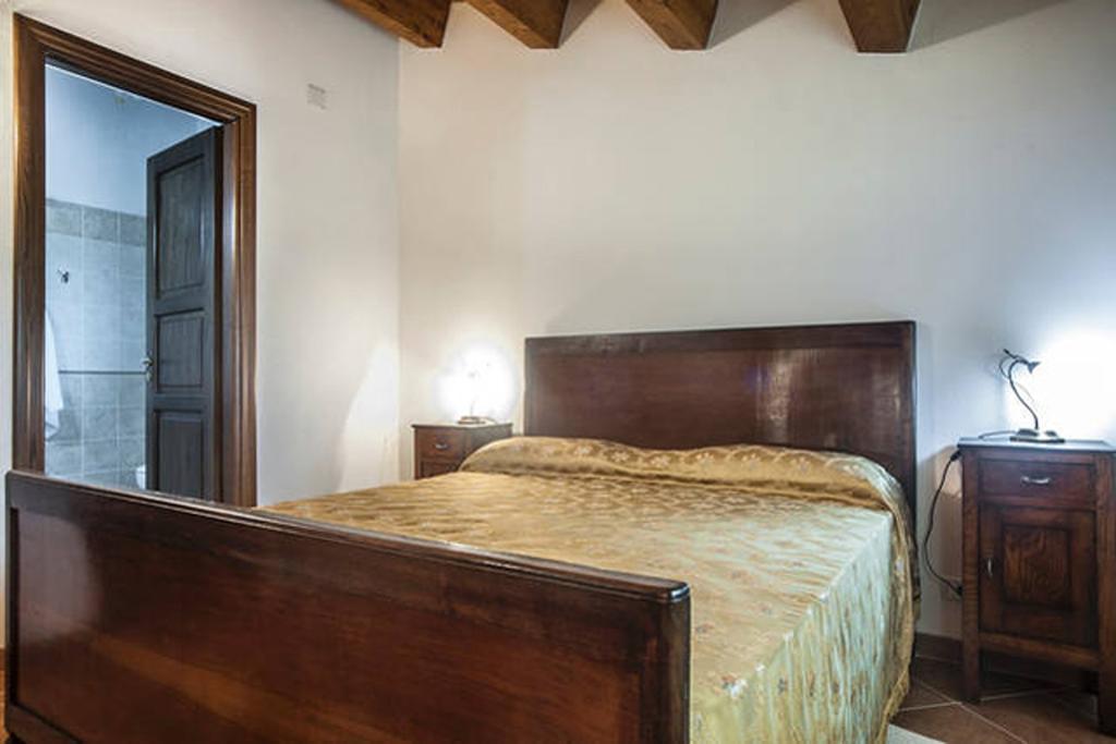 Agriturismo Miracco Atanasio Franco "Il Maniero" Santa Sofia d'Epiro Eksteriør billede