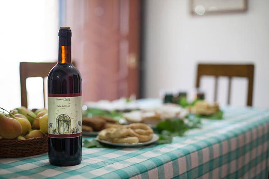 Agriturismo Miracco Atanasio Franco "Il Maniero" Santa Sofia d'Epiro Eksteriør billede