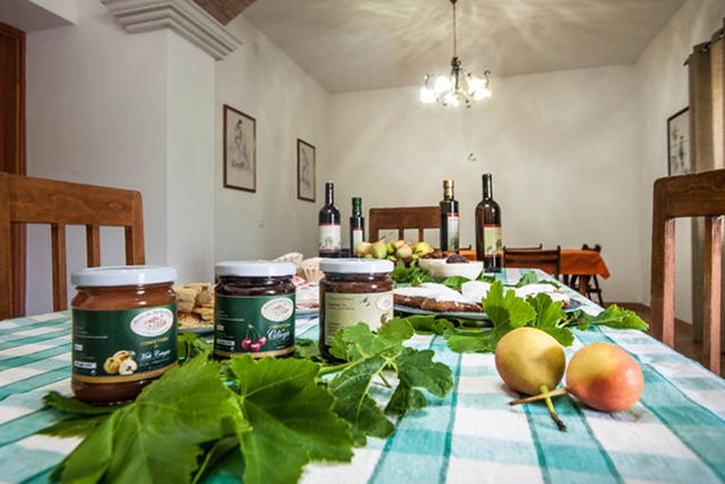 Agriturismo Miracco Atanasio Franco "Il Maniero" Santa Sofia d'Epiro Eksteriør billede