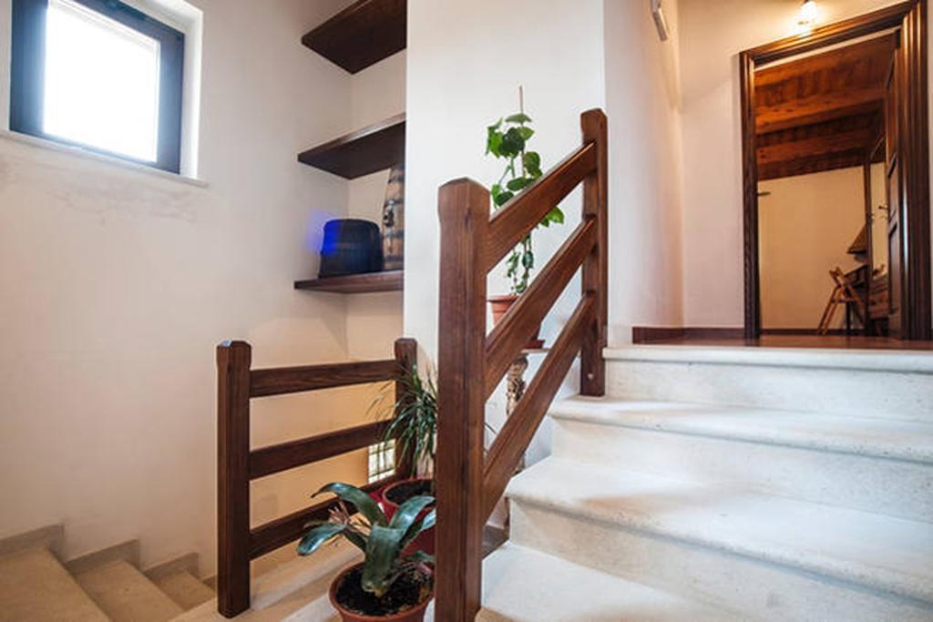 Agriturismo Miracco Atanasio Franco "Il Maniero" Santa Sofia d'Epiro Eksteriør billede